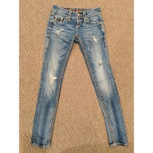 Buckle revival skinny jeans